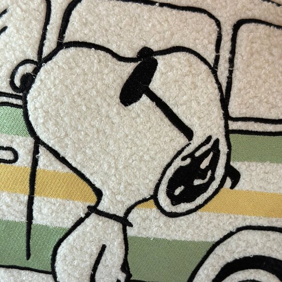 Peanuts Snoopy and Woodstock Summer van Sherpa Throw Pillow | Decorative pillow - Picture 6 of 7